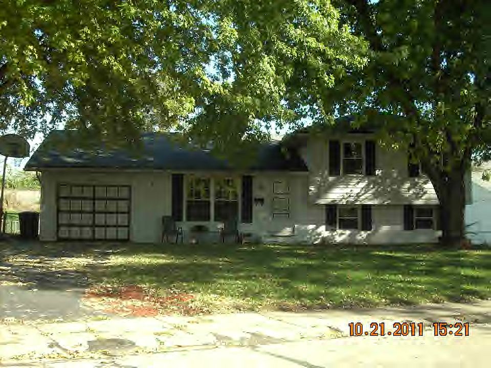 1st image of 2605 Eastroad