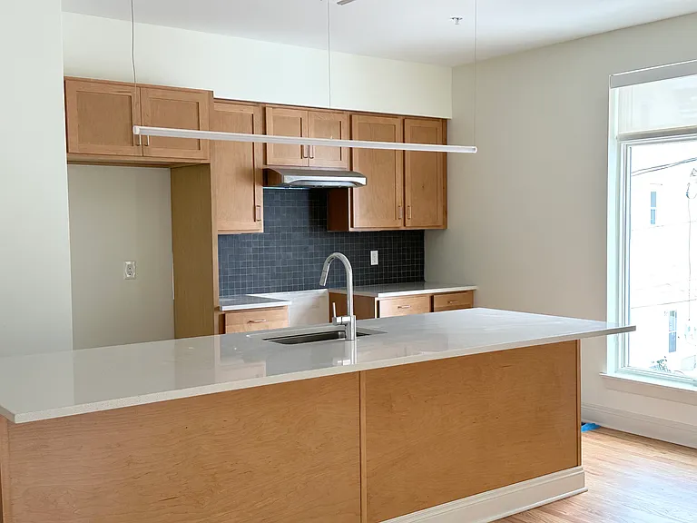 386 Grant St #203 — Photo 8