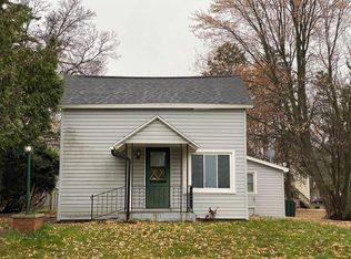 1216 W Whitney St, Stevens Point, WI 54481