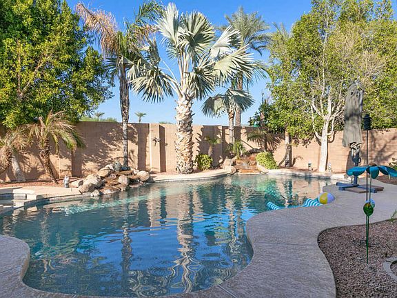 5th image of 14424 W Cora Ln