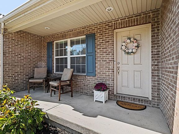2nd image of 4521 Kidwell Ln