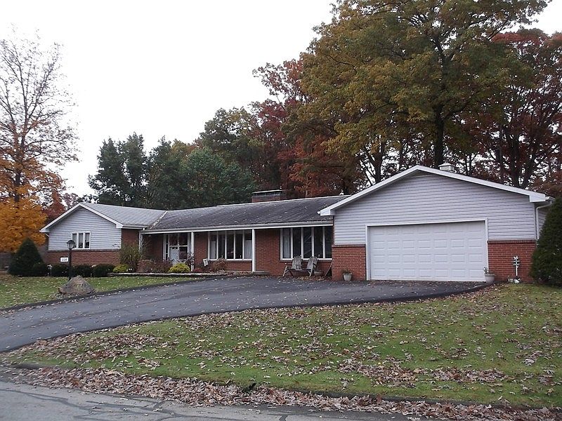 1st image of 114 Crestmont Dr