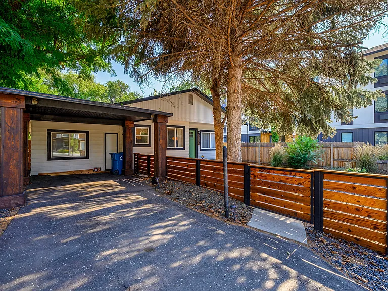 2215 W Kootenai St — Photo 31