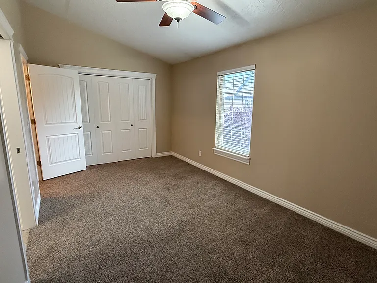 1361 E Mossy Springs Ln — Photo 10