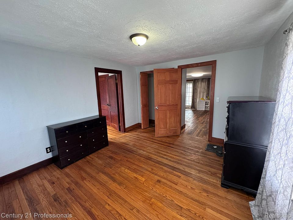 2021 W Rose Center Rd, photo 24