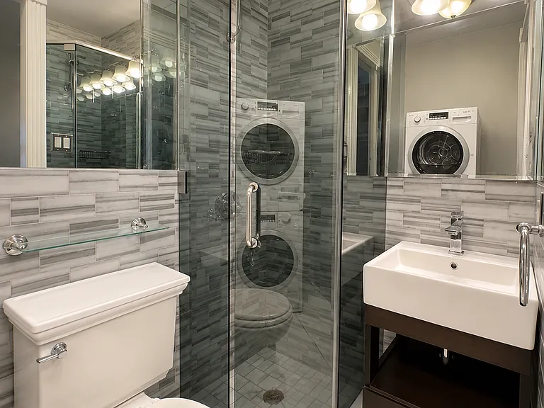 345 W 53rd St #3B — Photo 3