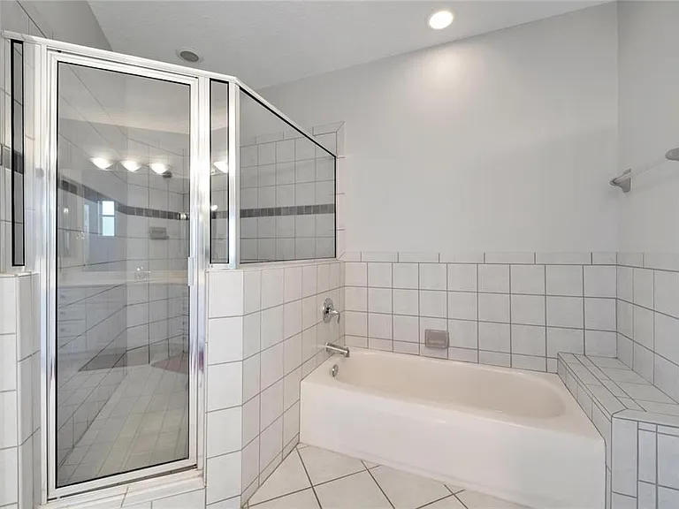 17904 Cachet Isle Dr — Photo 50
