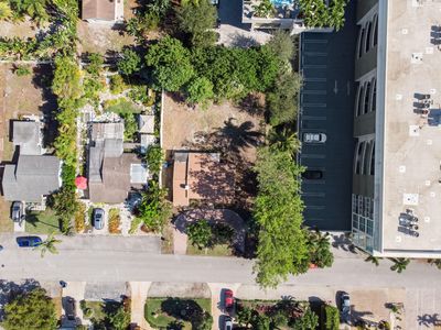 2420 NE 7th Avenue, Wilton Manors, FL, 33305