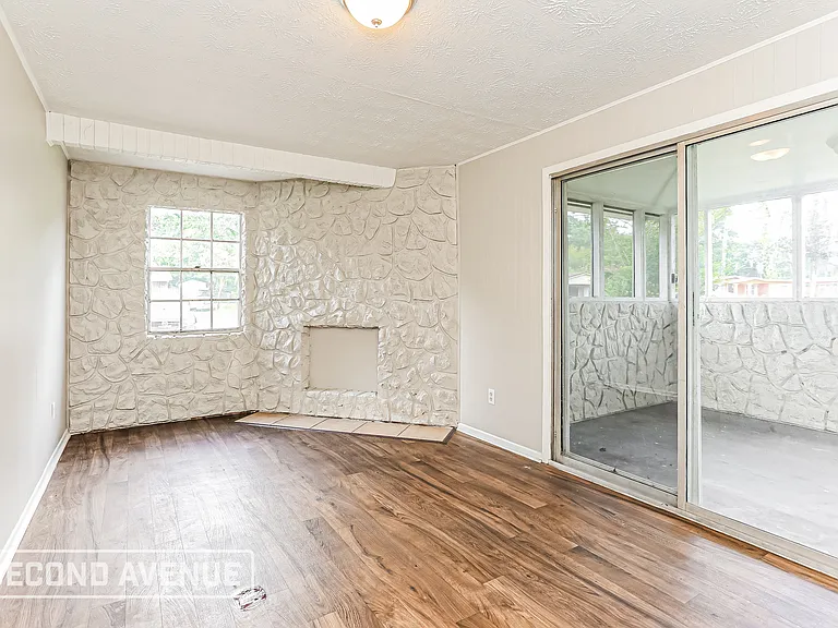 5442 Foxboro Rd — Photo 8
