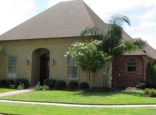 100 Stonesberry Dr, Lafayette, LA 70508