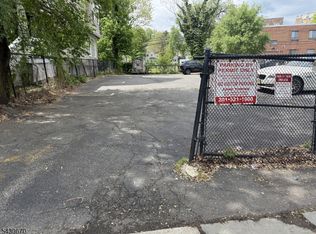 663 Park Avenue, East Orange City, NJ 07017
