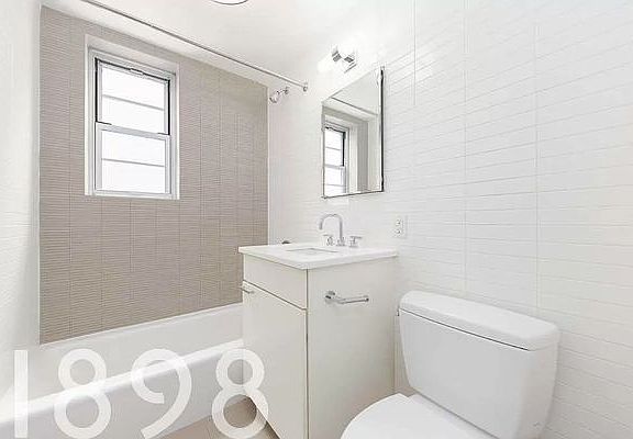 5th image of 245 E 80th St APT 4D