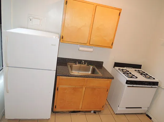 Rented by Bohemia Realty Group | media 19