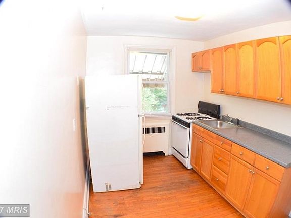 5th image of 100 N Symington Ave