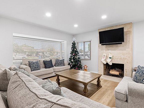 2nd image of 9839 Pomering Rd