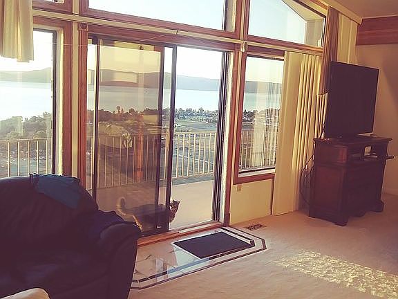 Master bedroom, full balcony
