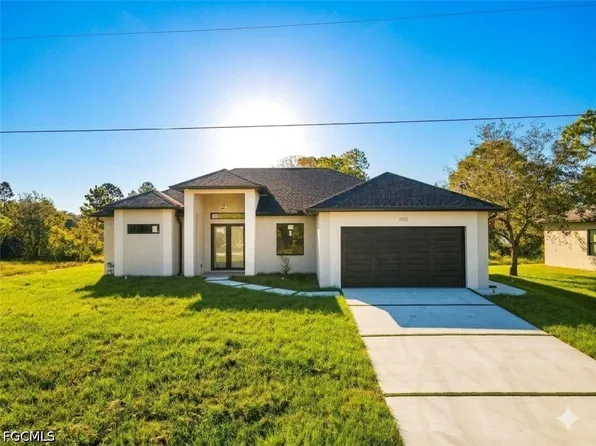 1102 Greenwood Ave, Lehigh Acres, FL 33972