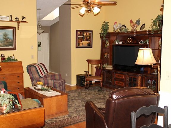 5th image of 14905 91st Avenue Ct E