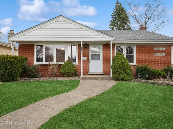 119 S Pine St, Mount Prospect, IL 60056