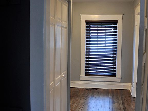Extra Room -perhaps space for an office or reading room.