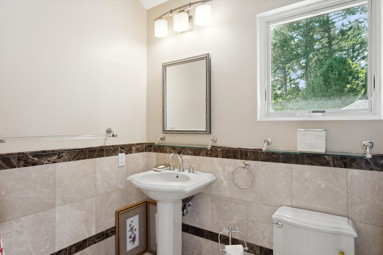  2nd Fl Jr Primary Suite