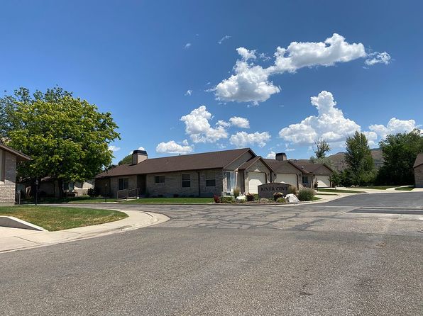 260 River Cove Dr
