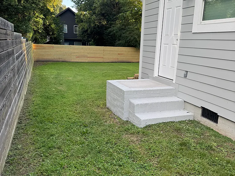 1112 Hightower St — Photo 6