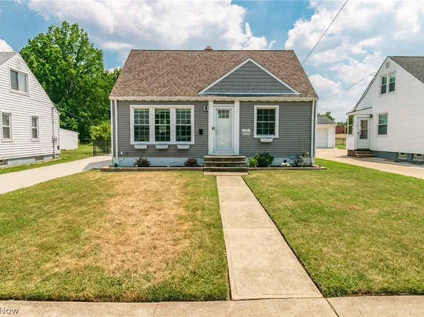 29792 Robert St, Wickliffe, OH 44092