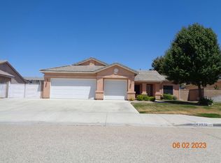 43932 Johns Ct, Lancaster, CA 93536
