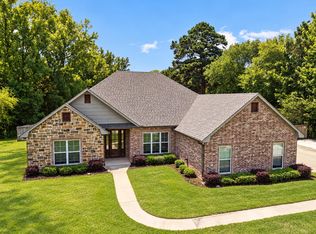 110 Hidden Creek Ln, Longview, TX 75602
