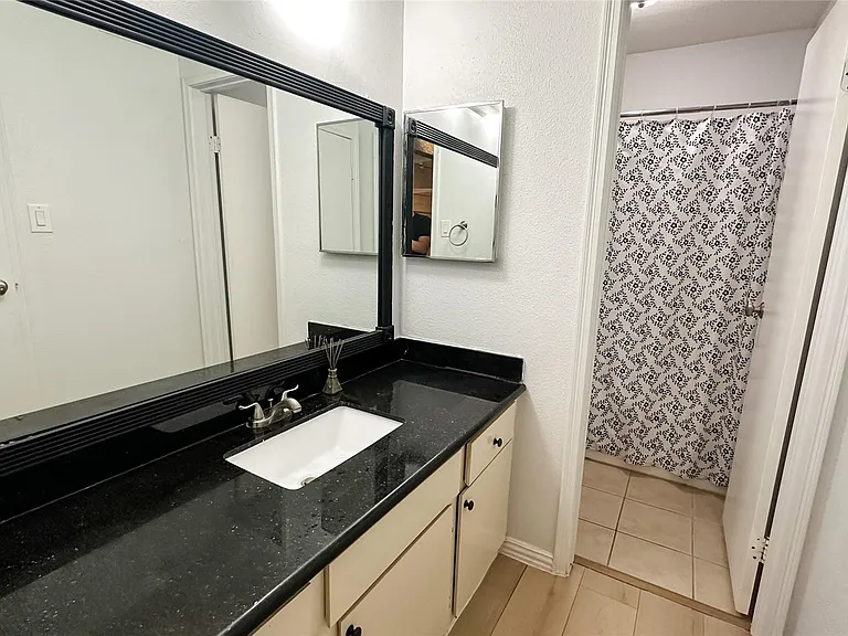 2120 El Paseo St #609 — Photo 9