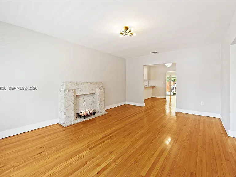 4355 SW 2nd St — Photo 3