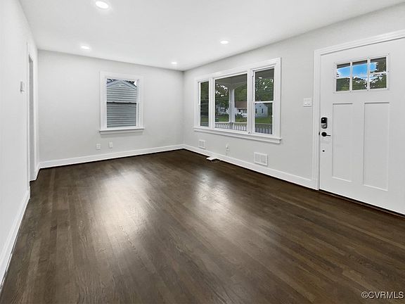 3rd image of 3819 Ronnie Ave