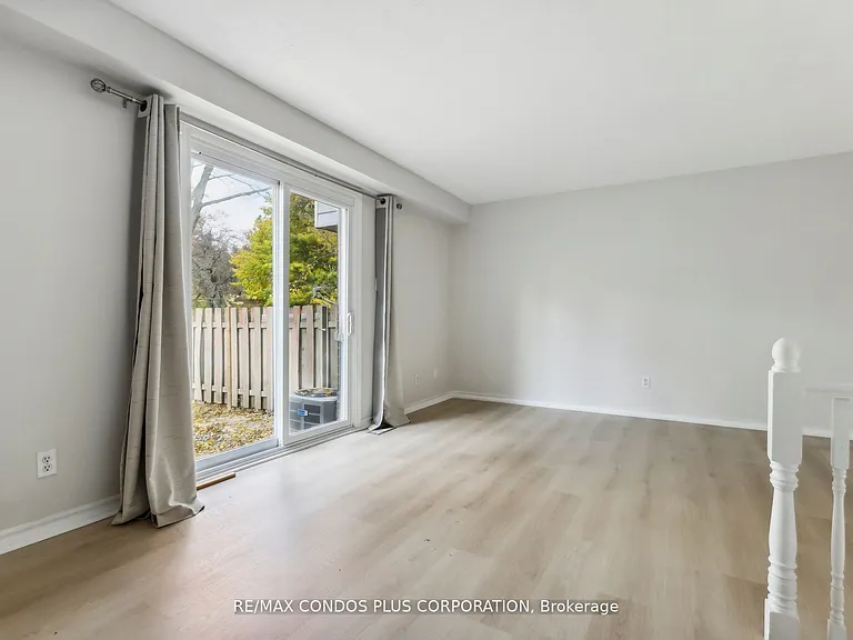 294 Fergus Ave #2 — Photo 17