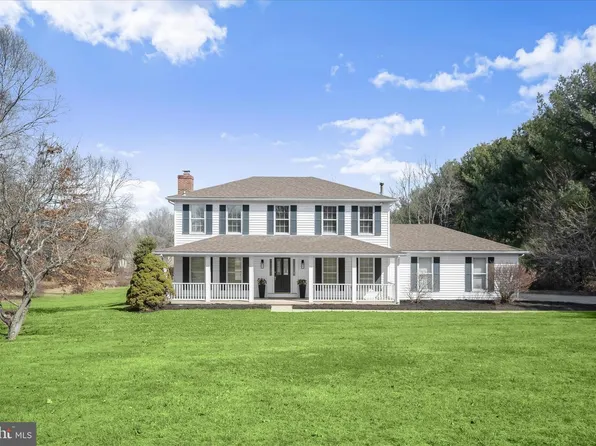 14586 Macclintock Dr, Glenwood, MD 21738