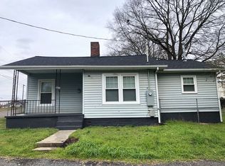 702 Clara St, Gastonia, NC 28054