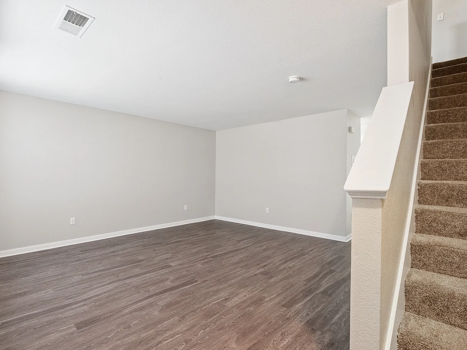 Maple Grove Villas — Photo 4