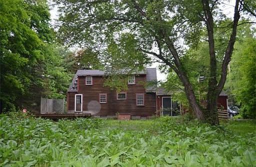 2nd image of 33 Nashoba Rd