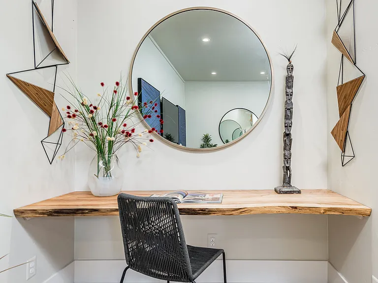 Luxury Spaces — Photo 203