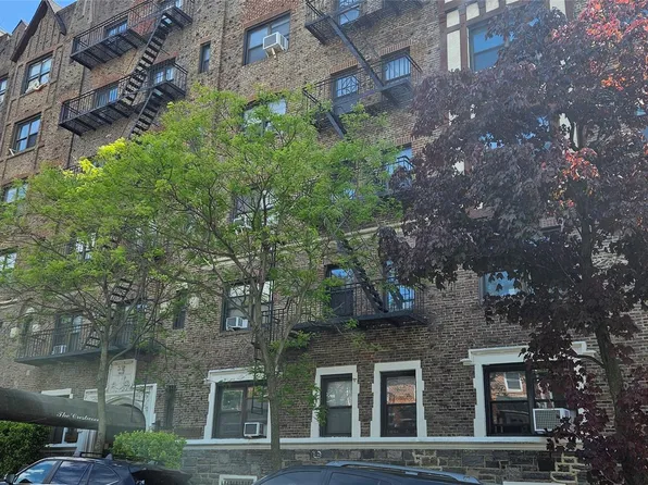 130 Bay Ridge Parkway #4E, Brooklyn, NY 11209