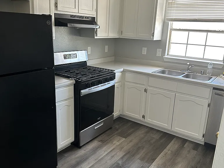 2920 Royal Run St — Photo 8