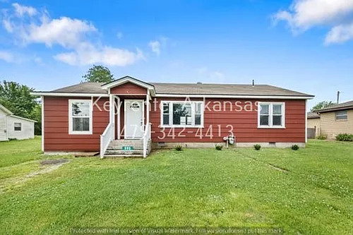 305 S Little Ave Photo 1
