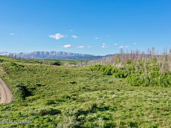 2nd image of Vista Ridge Ln