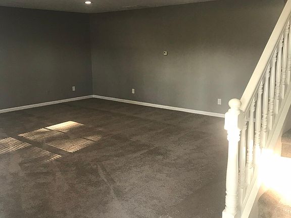 3rd image of 5610 Forest Manor Ave