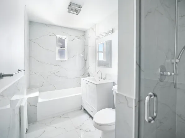 3099 Brighton 1st Place image 11 of 21