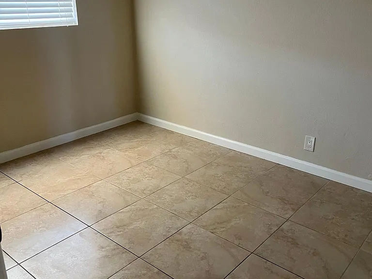 324 Oasis Dr — Photo 15