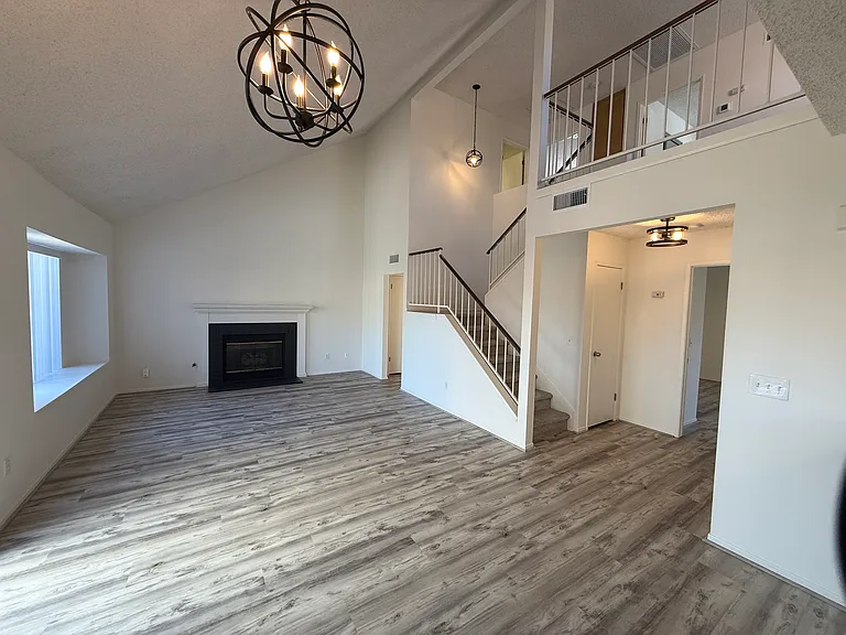 832 Lochwood Pl — Photo 24