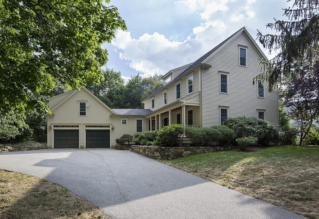 28 Hobart St, Hingham, MA 02043 Zillow