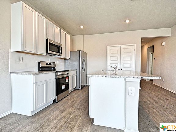 5th image of 527 Moscato Rd