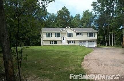 Beautiful Raised Ranch
						:
						Peaceful setting